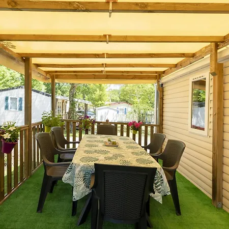 Mobilhome 4*